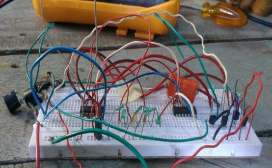 UKAG L4 2016: Système électronique pour animation lumineuse et sonore